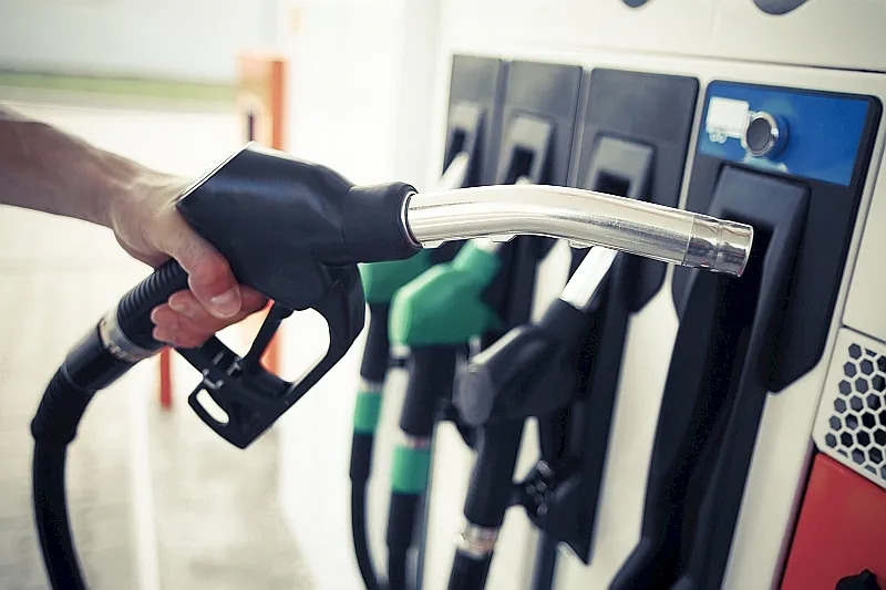 Lepszy diesel czy benzyna? Odkryj, co naprawdę się opłaca